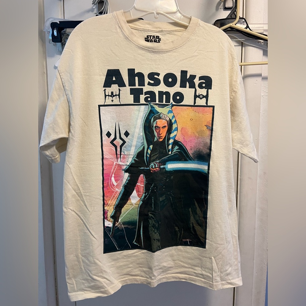 M mens Ahsoka Tano t shirt